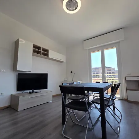 Everest - By Ligooria アパート ピエトラ・リーグレ