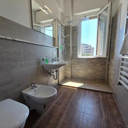 アパート Everest - By Ligooria ピエトラ・リーグレ