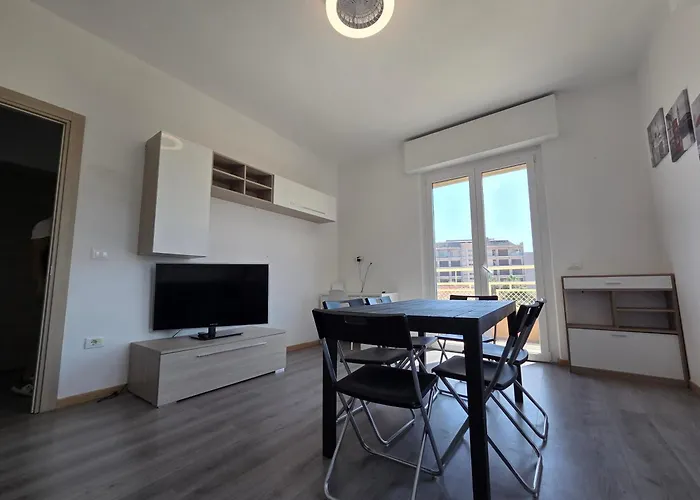 Everest - By Ligooria 아파트 피에트라리구레