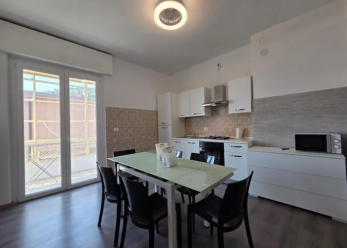 Everest - By Ligooria 아파트 *